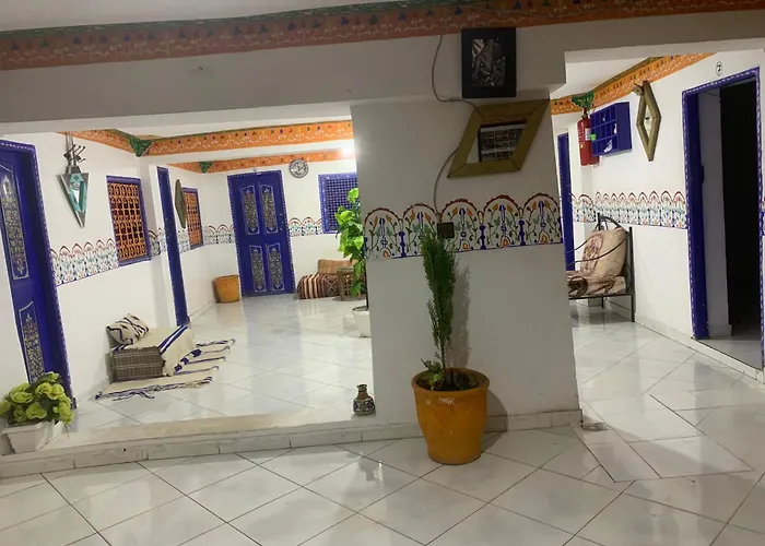 Hostel Essassi 23